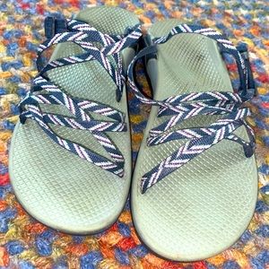 Used size 9 women’s Chacos slip on sandals
